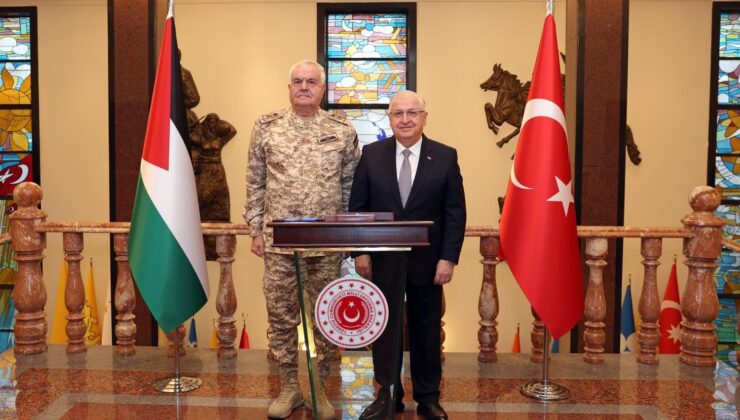 Milli Savunma Bakanı Yaşar Güler, Ürdün Genelkurmay Başkanı Al Hnaity ile Bir Araya Geldi