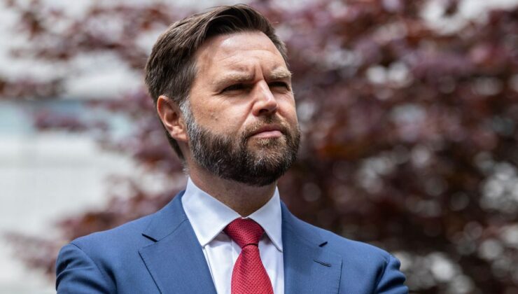 ABD Başkan Yardımcısı Vance’ten İran Açıklaması: “Top Tahran’ın Sahasında”